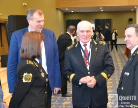 В. С. Литвиненко и представители горного факультета ДонНТУ