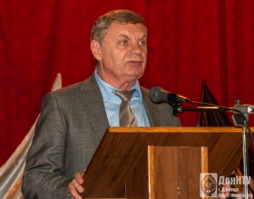 Директор Донецкого физико-технического интститута В. Н. Варюхин