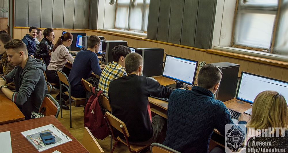 Обучение студентов в компьютерном классе