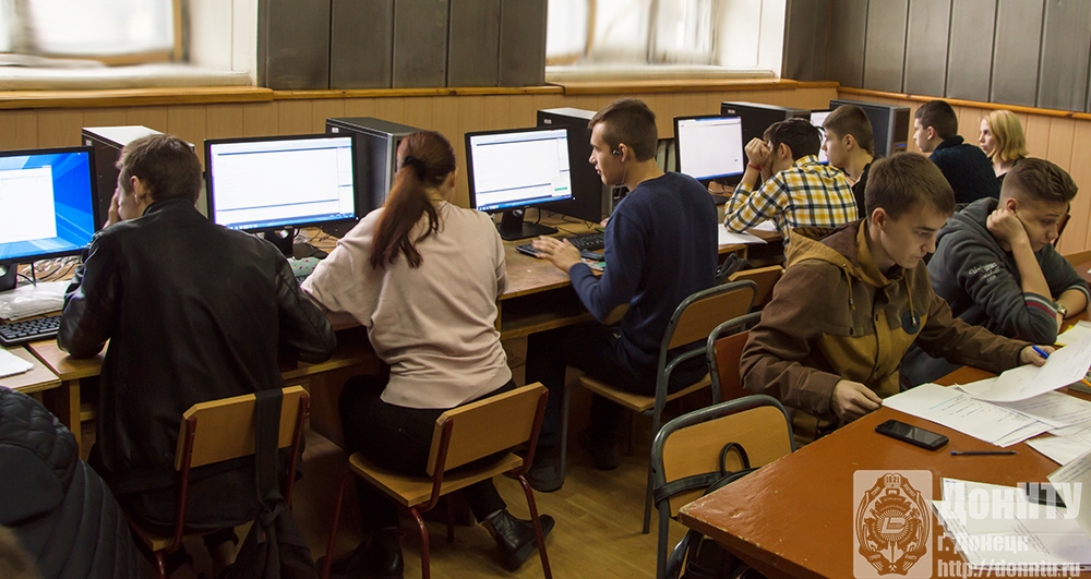 Обучение студентов в компьютерном классе