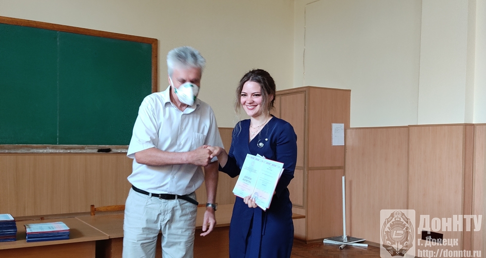 Диплом магистра с отличием получила Нина Назина, выпускница ФМТ