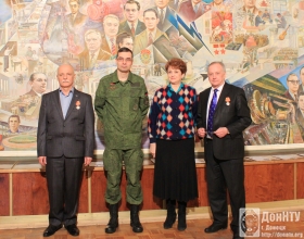 Коллективное фото в Музее истории ДонНТУ