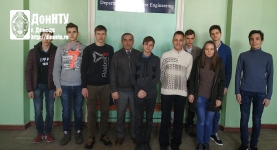 Участники олимпиады Юный программист и завкафедрой О. И. Федяев