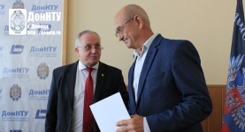 А. Я. Аноприенко и В. П. Кондрахин